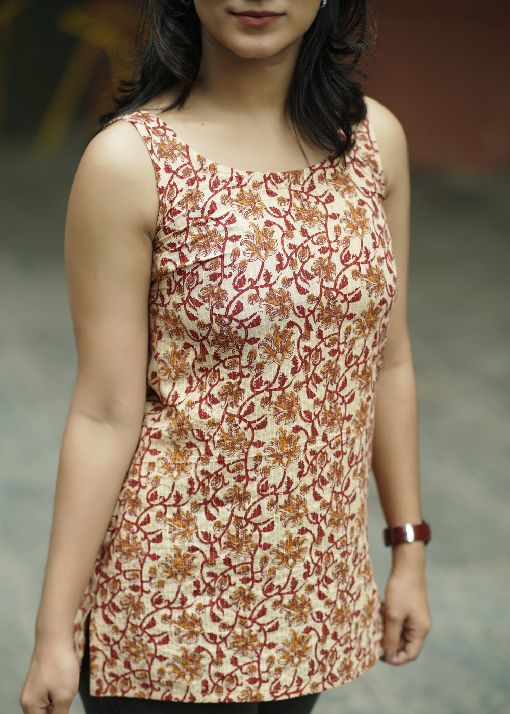 Ruhira – Deep Neck Kurti