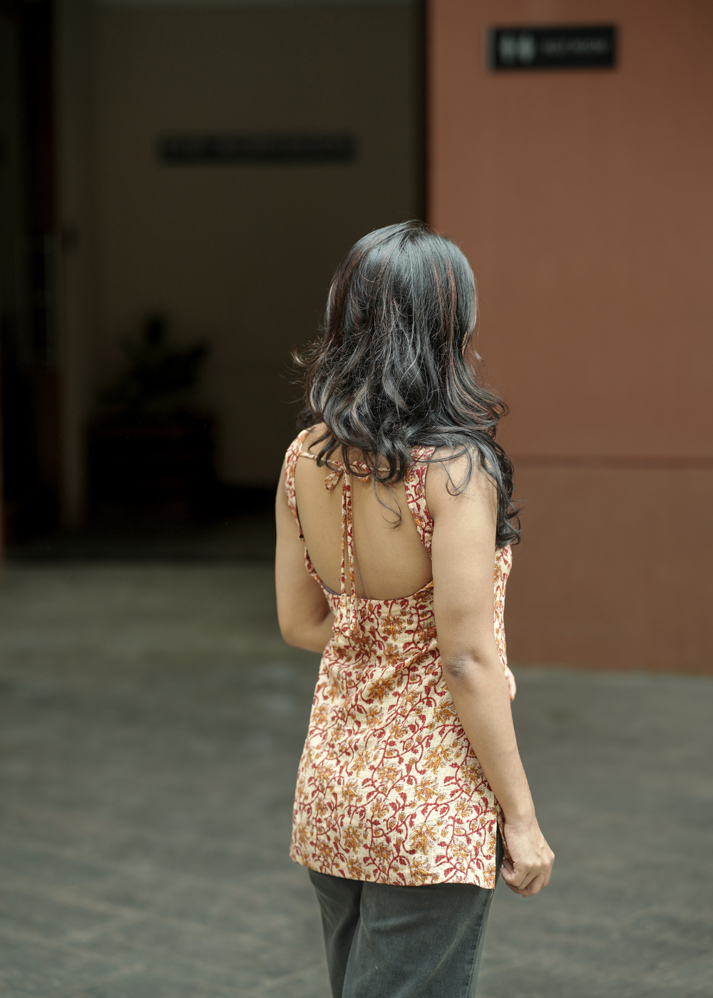 Ruhira – Deep Neck Kurti