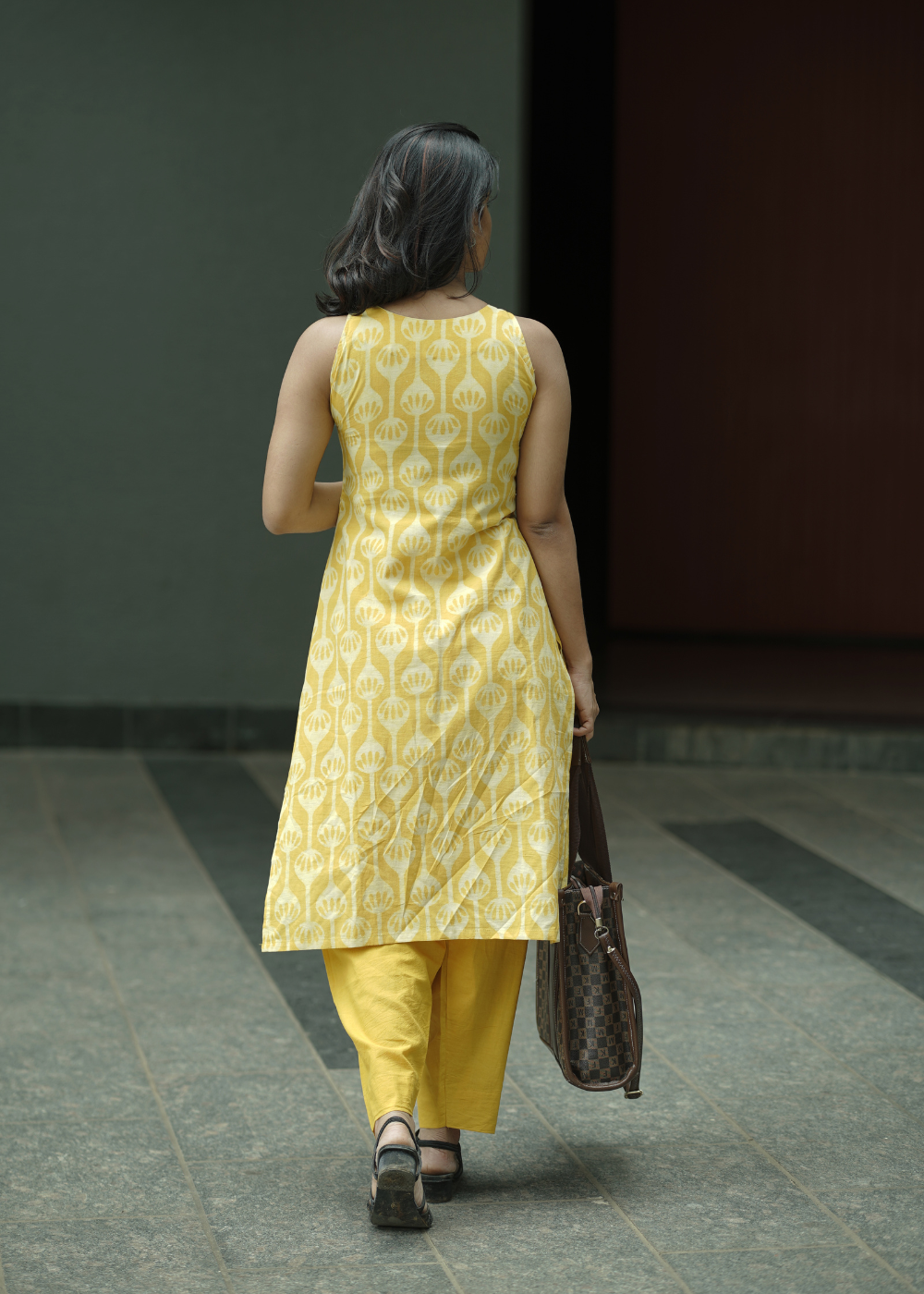 Meher – Sleeveless Halter Neck Co-ord Set